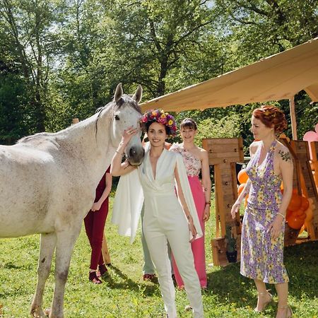 Meunet-Planches Parc De Lesseps B&B 외부 사진